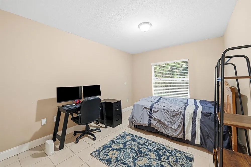 306 NW 115th Way Coral Springs, FL 33071