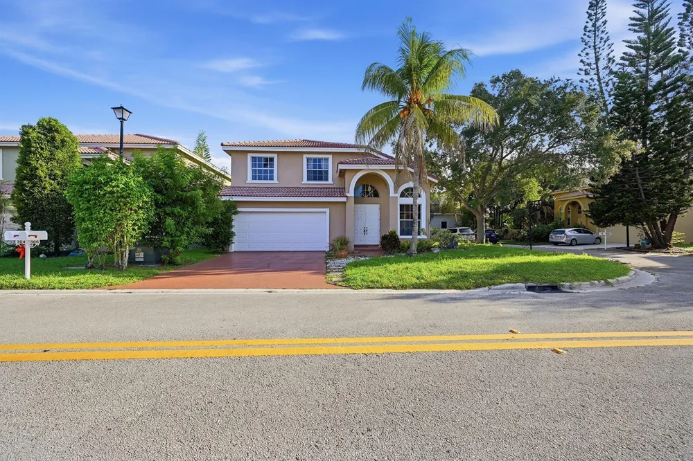306 NW 115th Way Coral Springs, FL 33071