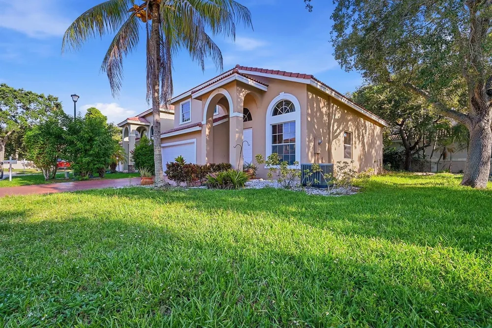 306 NW 115th Way Coral Springs, FL 33071