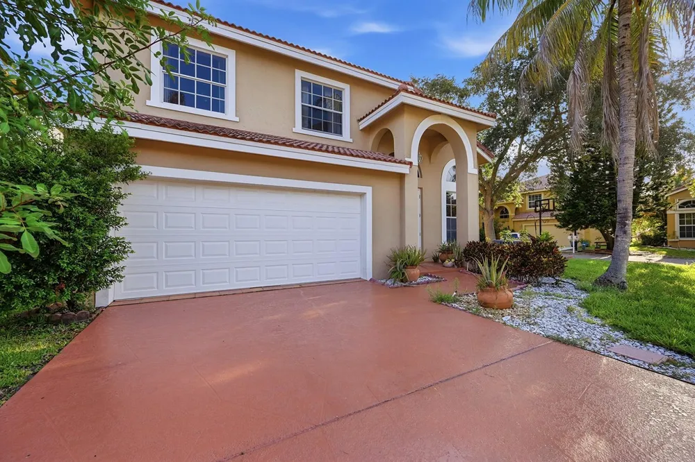 306 NW 115th Way Coral Springs, FL 33071