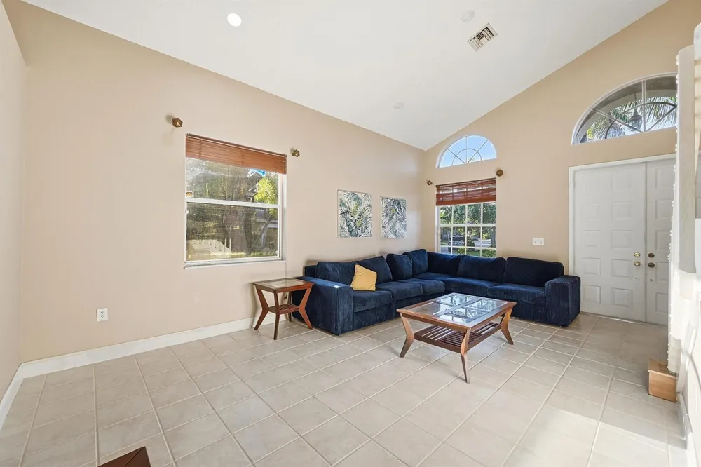 306 NW 115th Way Coral Springs, FL 33071