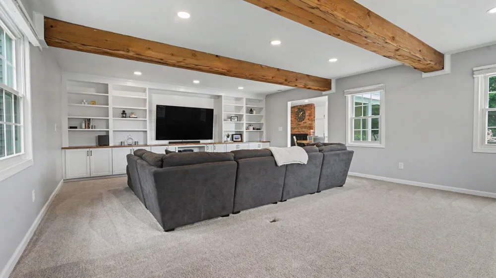3702 Meadow Lane Saline, MI 48176