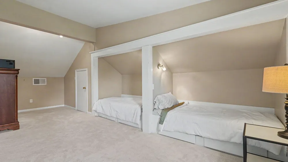 3702 Meadow Lane Saline, MI 48176