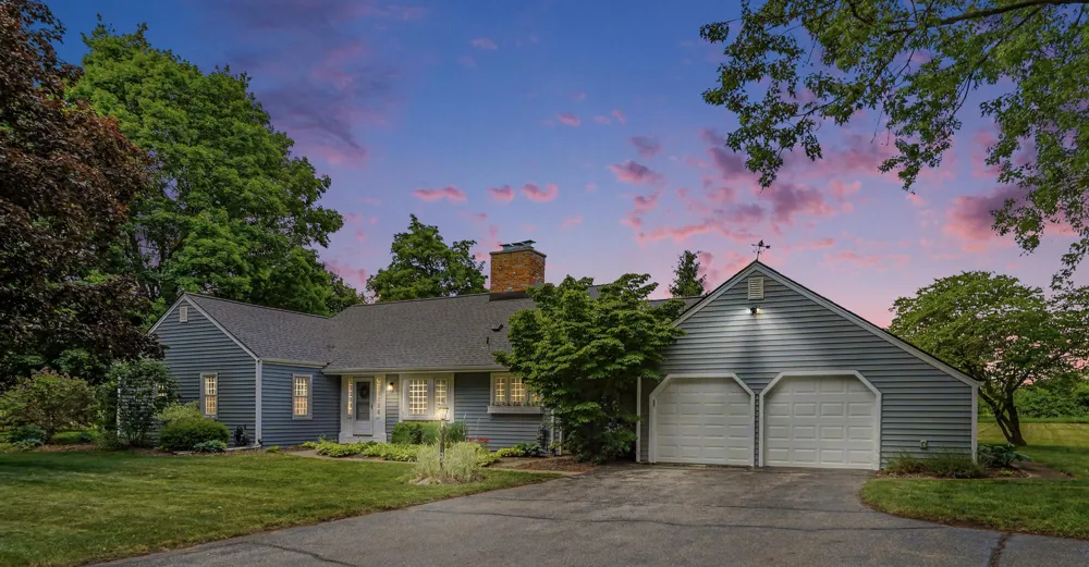 3702 Meadow Lane Saline, MI 48176