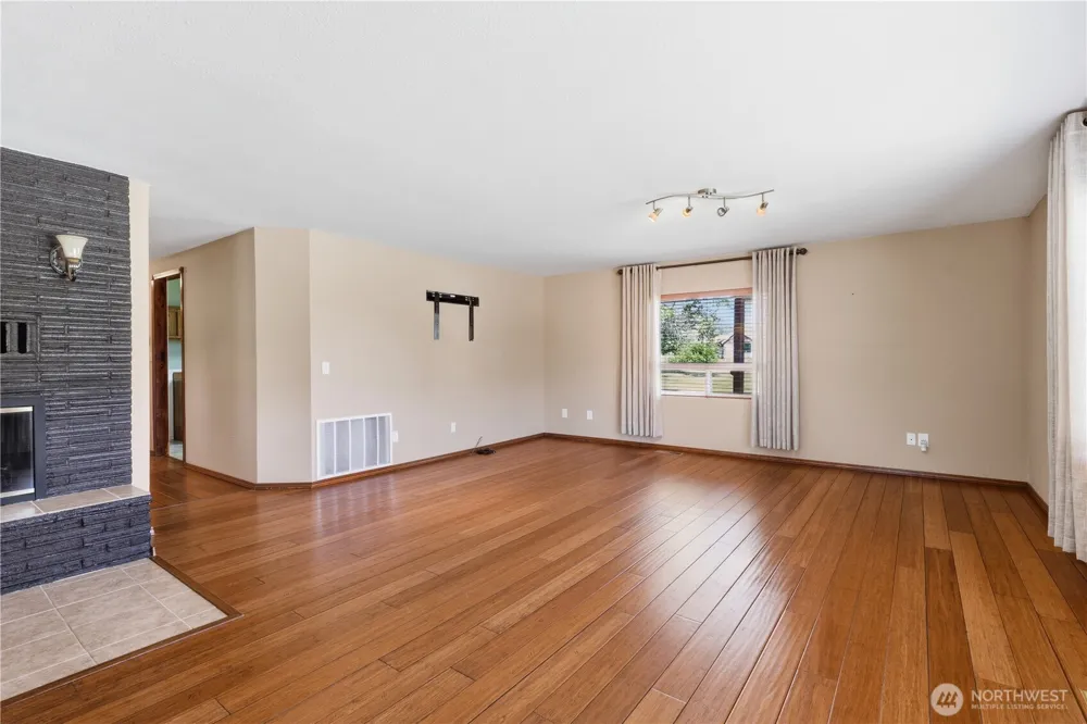 301 Main Street Riverside, WA 98849