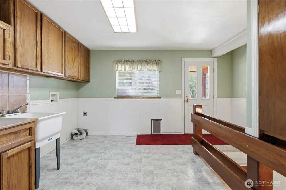 301 Main Street Riverside, WA 98849