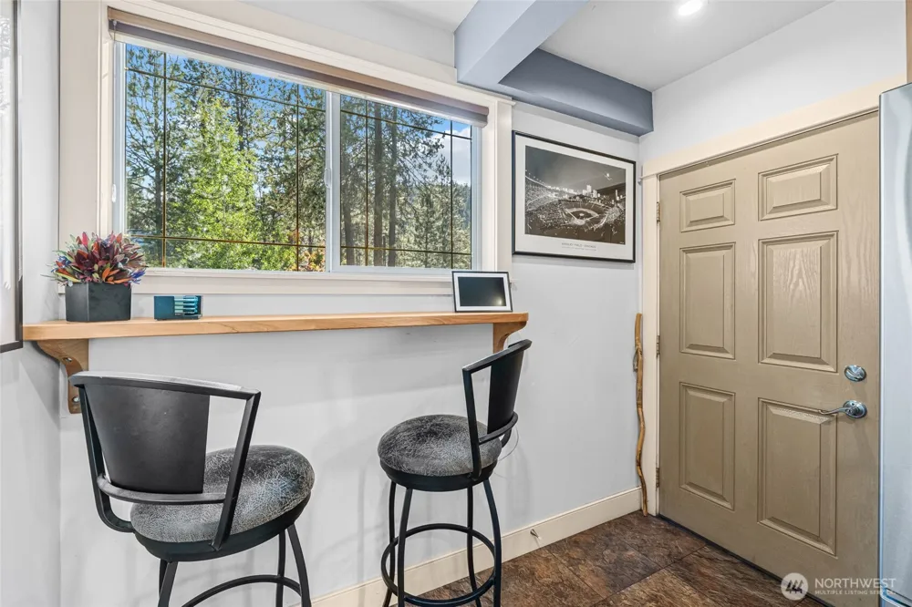 41840 Porcupine Bay Road Davenport, WA 99122