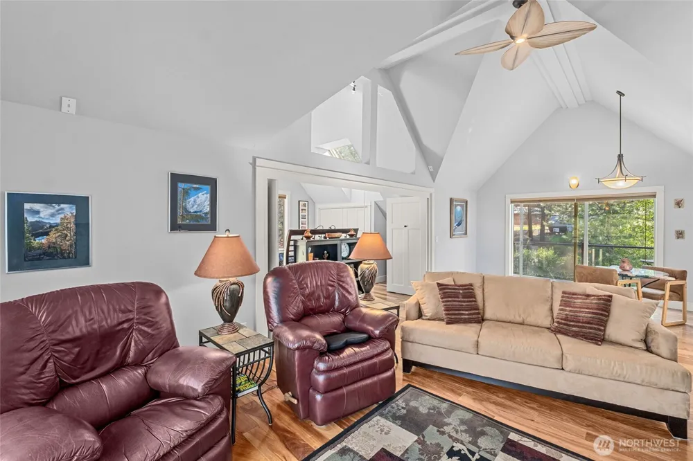 41840 Porcupine Bay Road Davenport, WA 99122