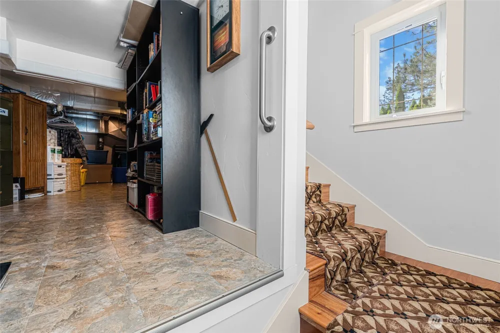 41840 Porcupine Bay Road Davenport, WA 99122