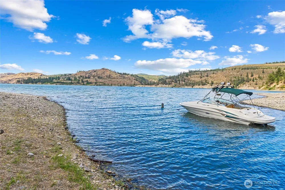 41840 Porcupine Bay Road Davenport, WA 99122