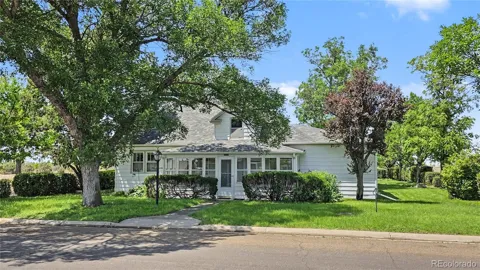 200 E 10th Street