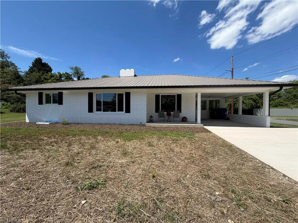 1354 Forrest Drive Mount Airy, NC 27030