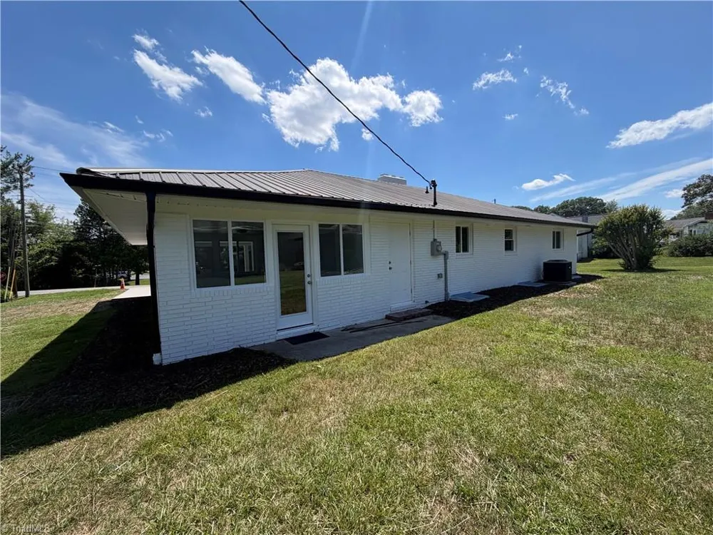 1354 Forrest Drive Mount Airy, NC 27030
