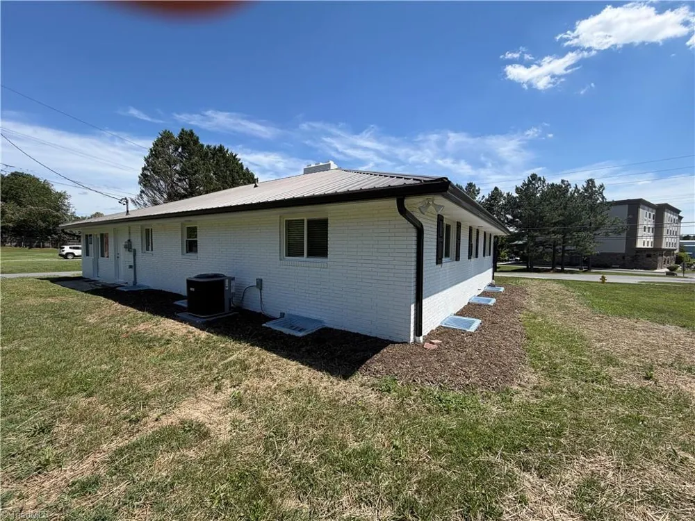 1354 Forrest Drive Mount Airy, NC 27030