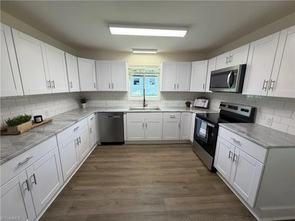 1354 Forrest Drive Mount Airy, NC 27030