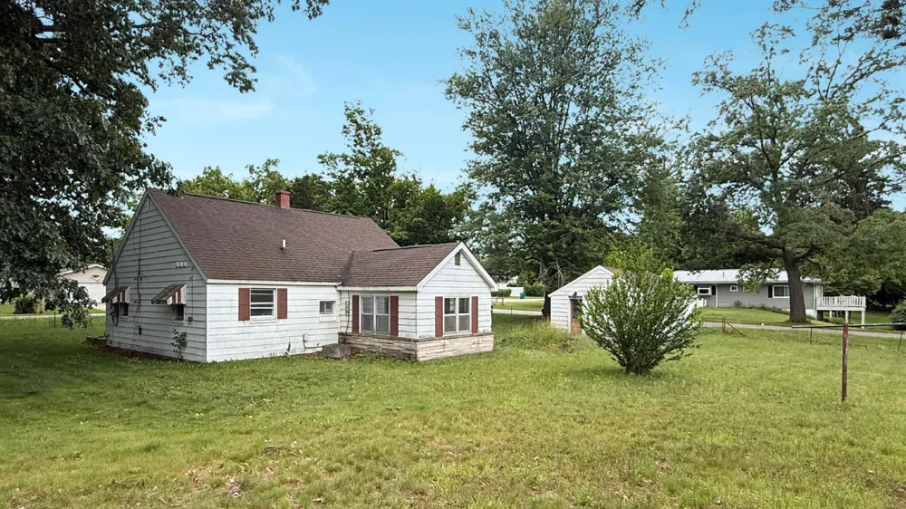 301 McMaster Street Dowagiac, MI 49047