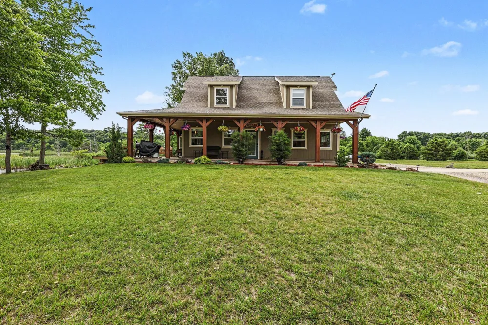 15303 Seymour Road Grass Lake, MI 49240