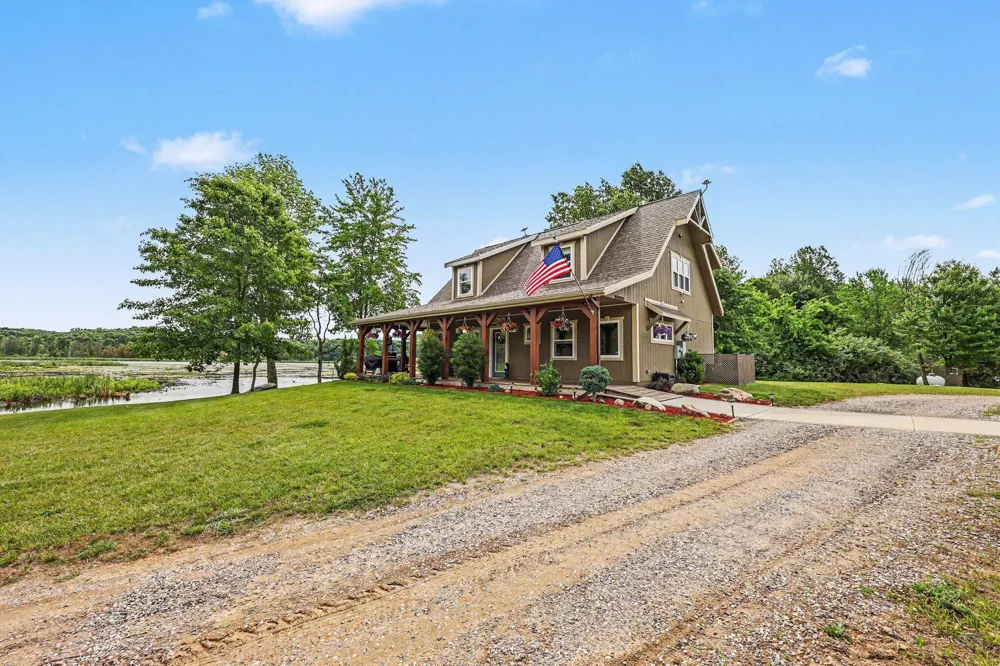 15303 Seymour Road Grass Lake, MI 49240