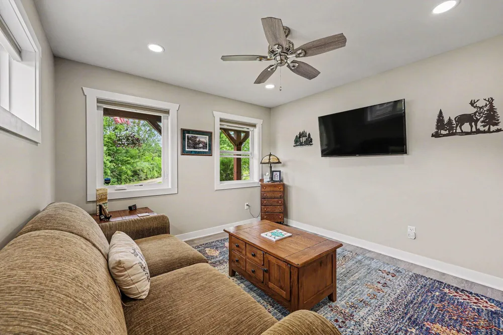 15303 Seymour Road Grass Lake, MI 49240