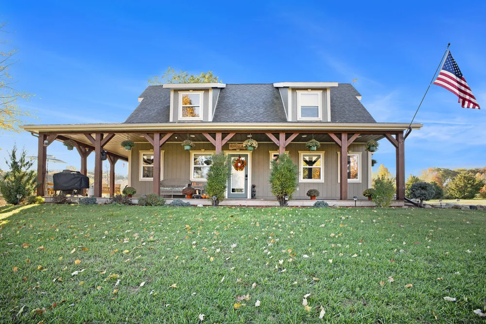 15303 Seymour Road Grass Lake, MI 49240