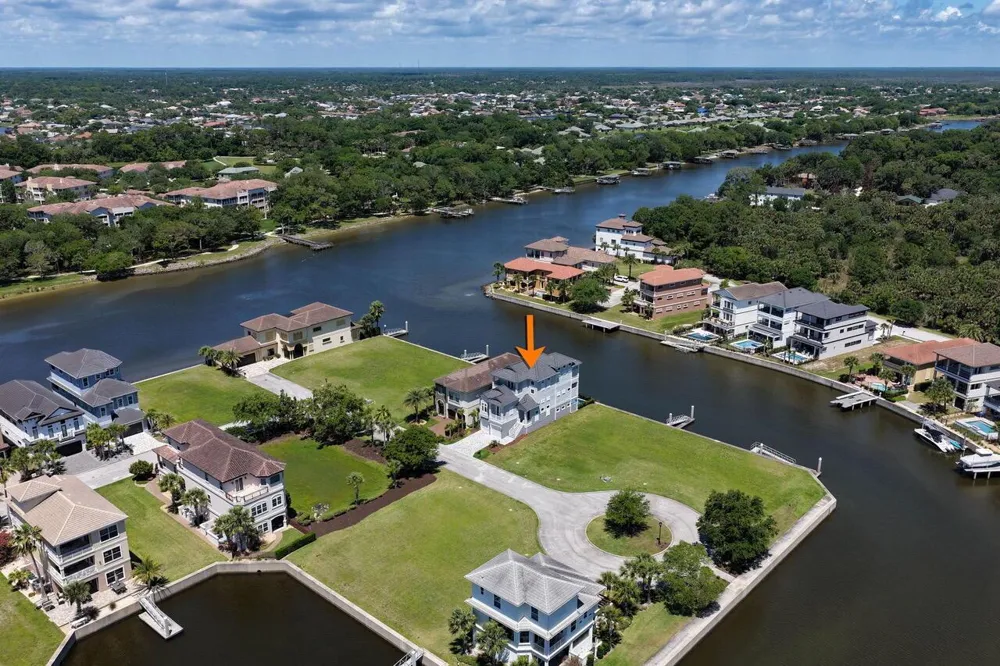 18 Spinaker Circle Palm Coast, FL 32137