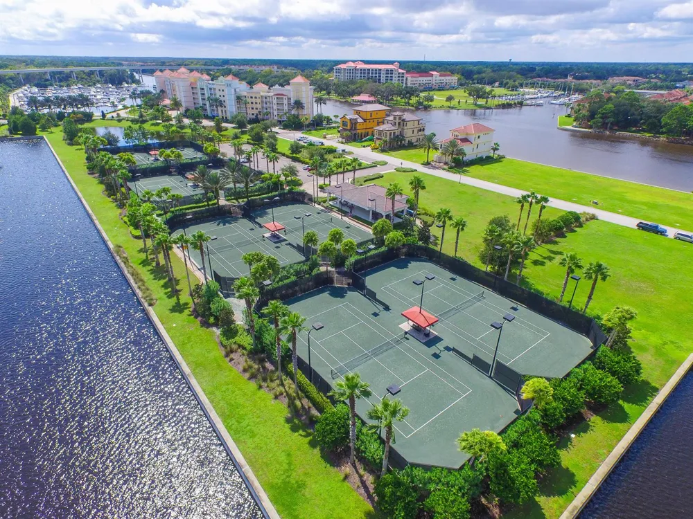 18 Spinaker Circle Palm Coast, FL 32137