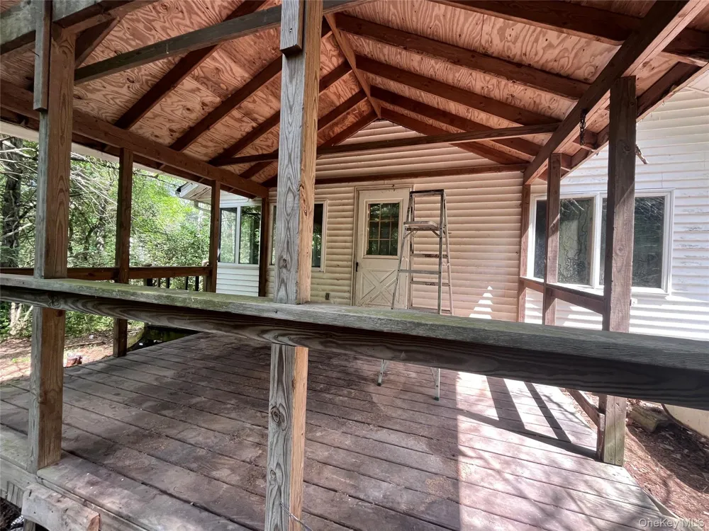 1145 Glasco Turnpike Saugerties, NY 12477