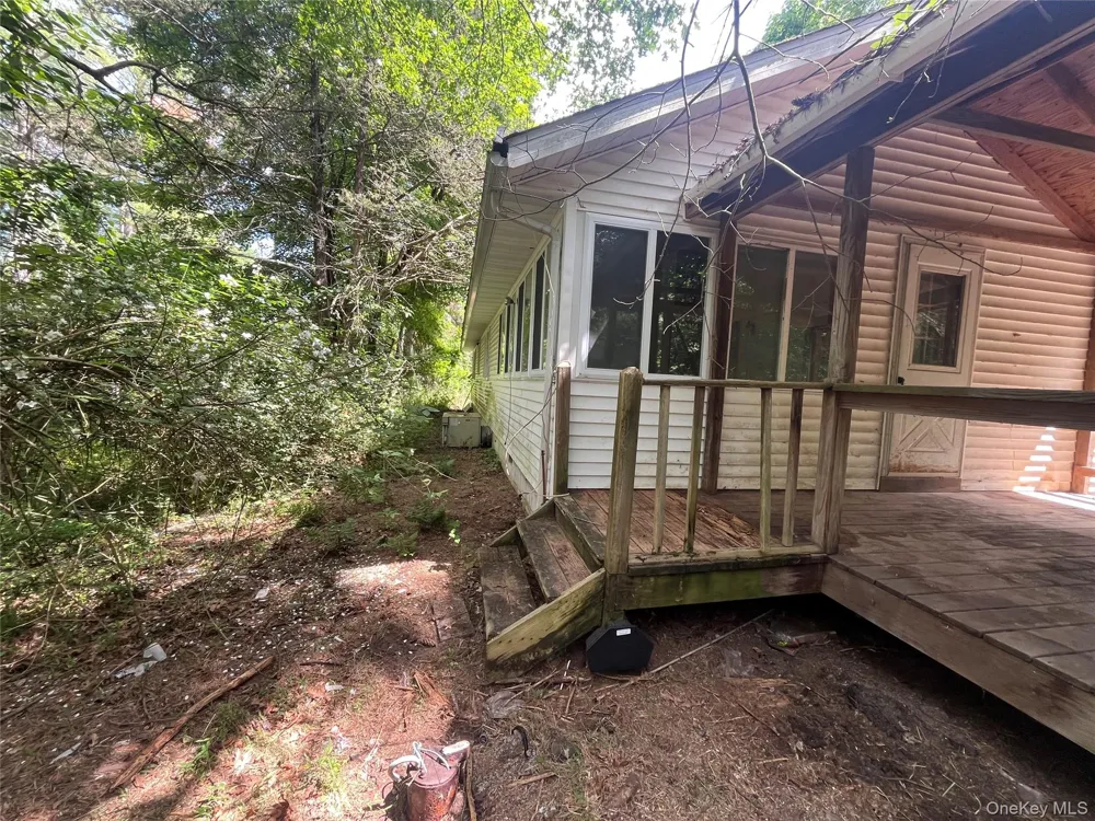 1145 Glasco Turnpike Saugerties, NY 12477