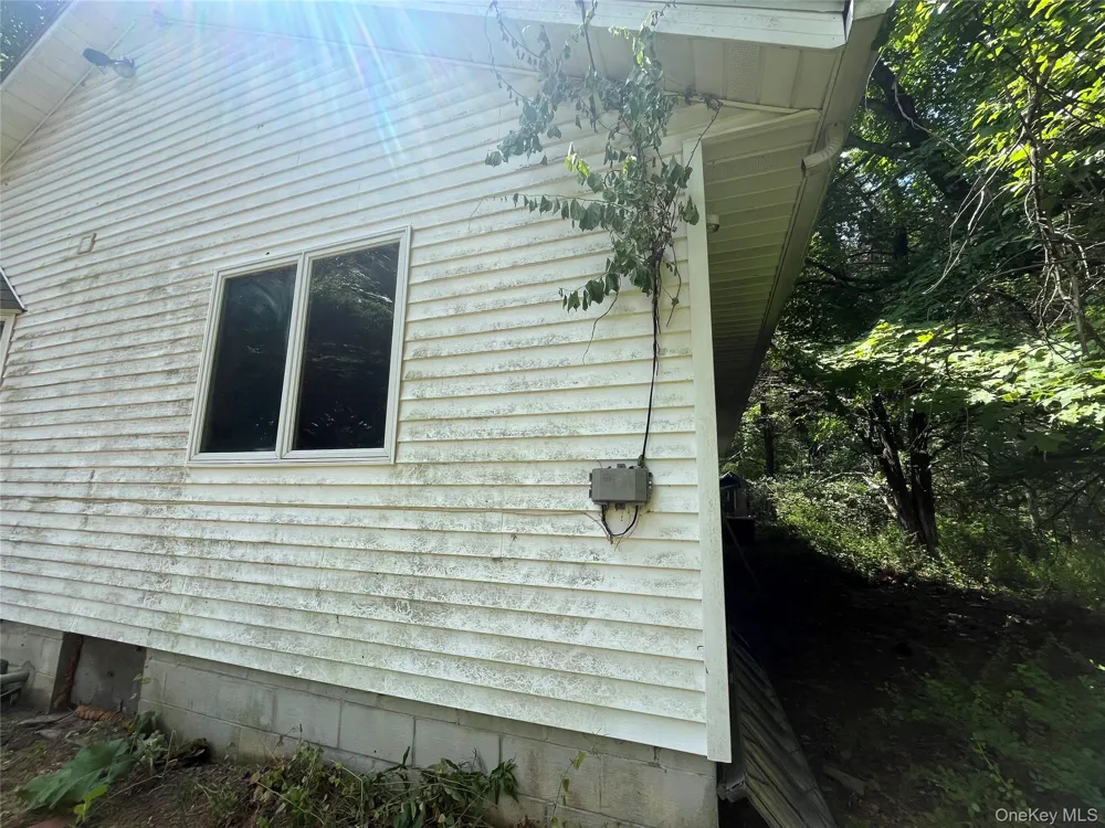 1145 Glasco Turnpike Saugerties, NY 12477