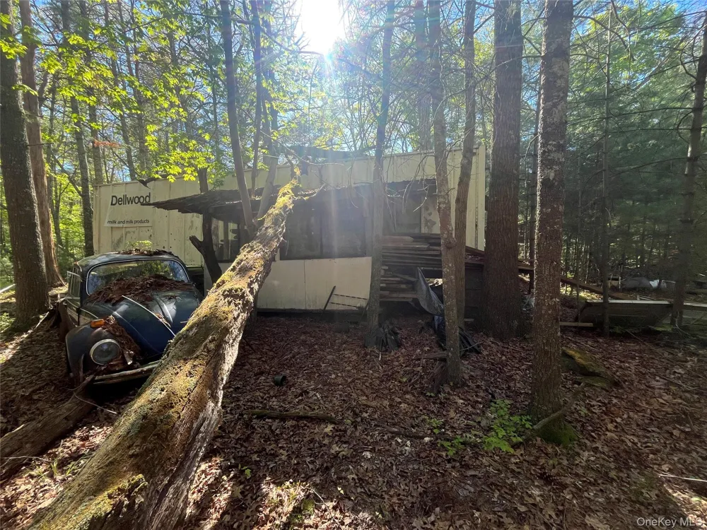 1145 Glasco Turnpike Saugerties, NY 12477
