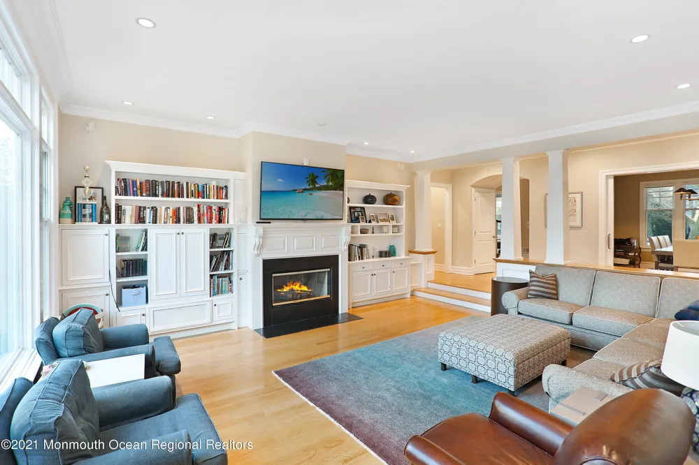 38 Vroom Avenue Spring Lake, NJ 07762