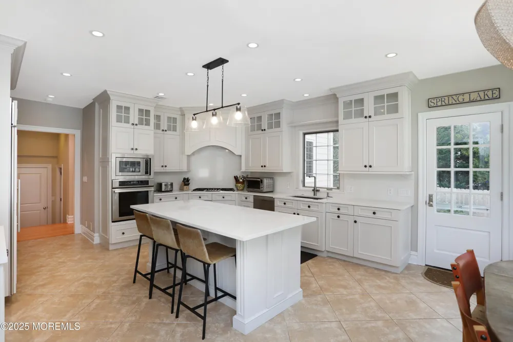 38 Vroom Avenue Spring Lake, NJ 07762