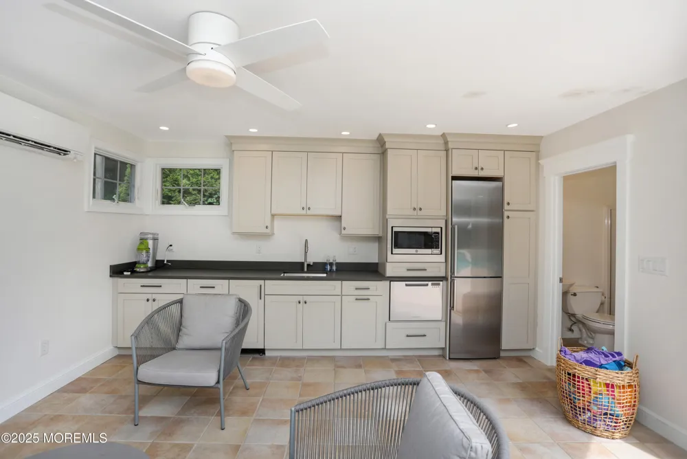 38 Vroom Avenue Spring Lake, NJ 07762