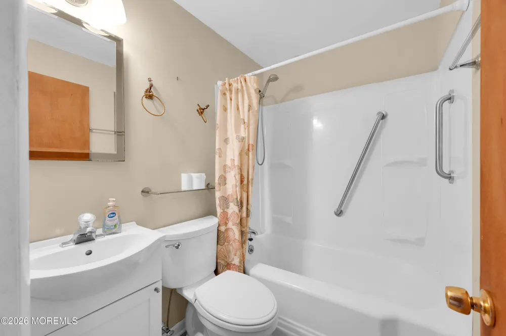 5603 Bayview Avenue Long Beach, NJ 08008