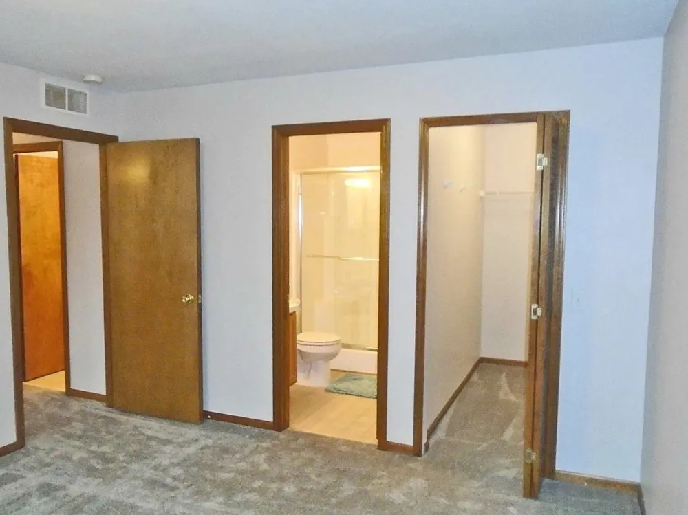 2246 Touchdown Court #2 Ypsilanti, MI 48197