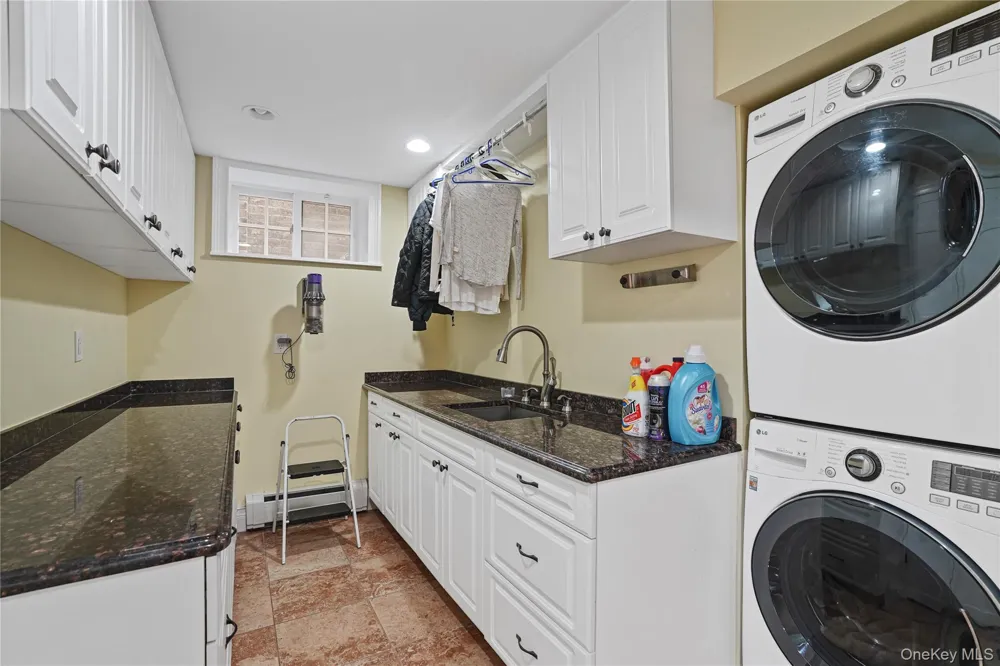 157-36 85th Street Howard Beach, NY 11414