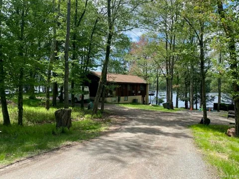739 Lake View Drive #Main Level