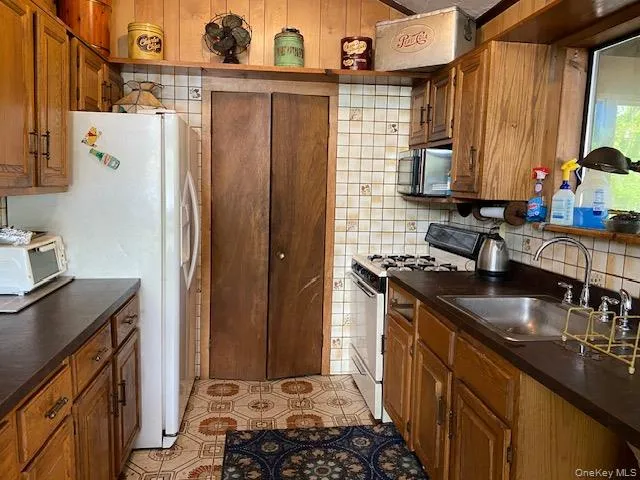 739 Lake View Drive #Main Level Smallwood, NY 12778