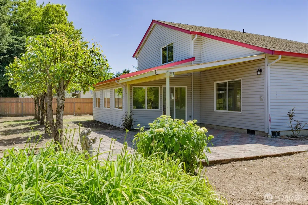 711 NE 175 AVENUE Vancouver, WA 98684