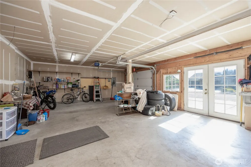 711 NE 175 AVENUE Vancouver, WA 98684