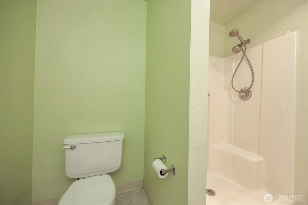 711 NE 175 AVENUE Vancouver, WA 98684