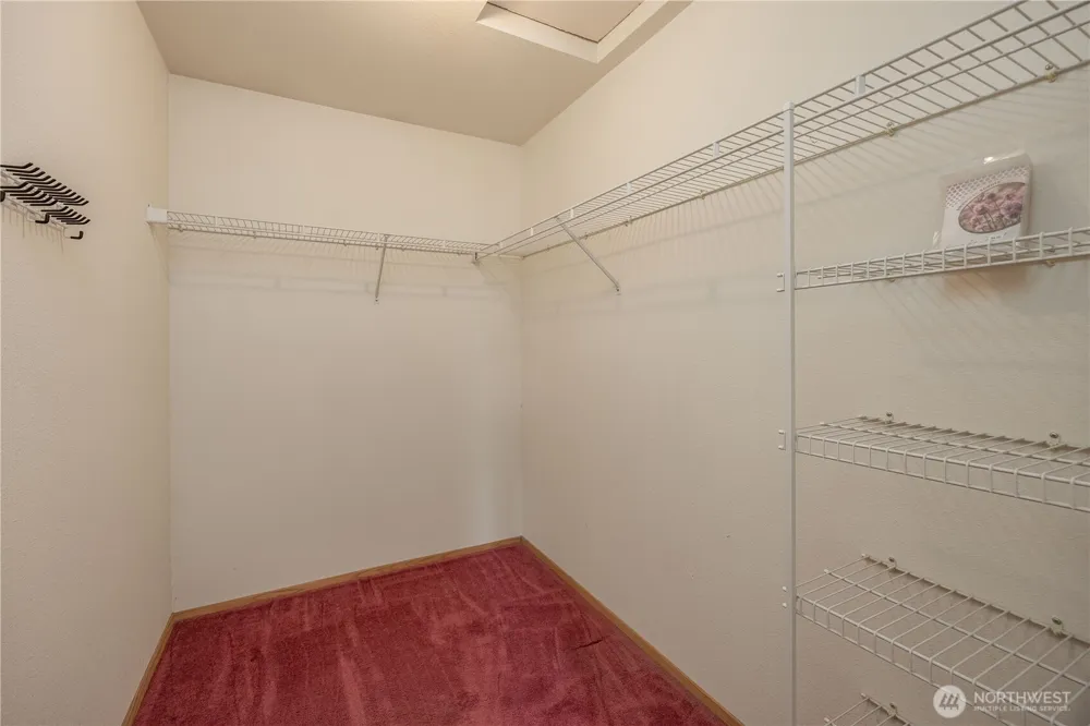 711 NE 175 AVENUE Vancouver, WA 98684