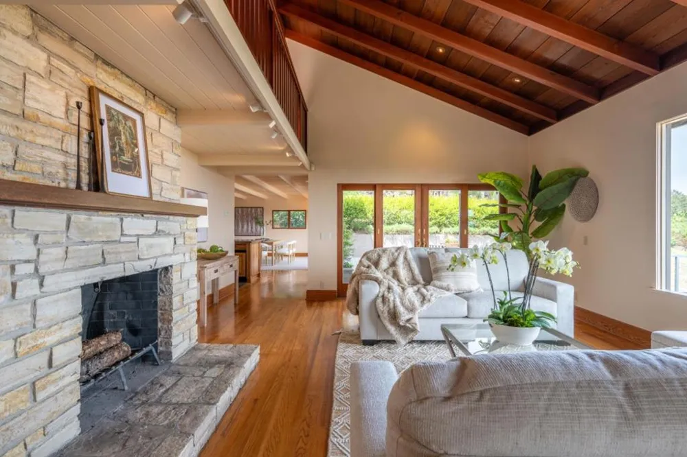 534 Aguajito Road Carmel, CA 93923