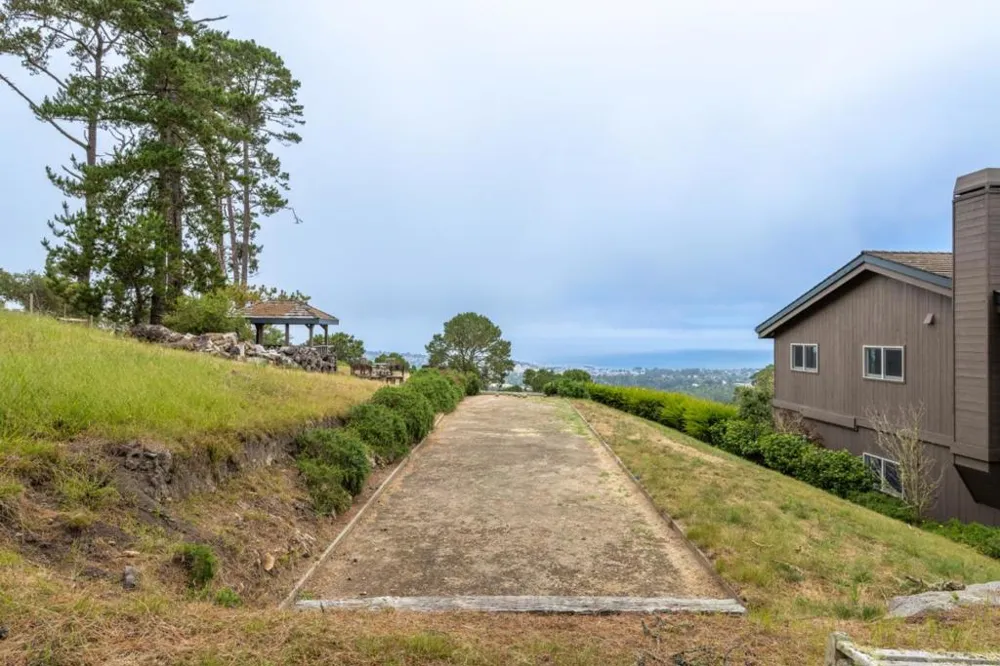 534 Aguajito Road Carmel, CA 93923
