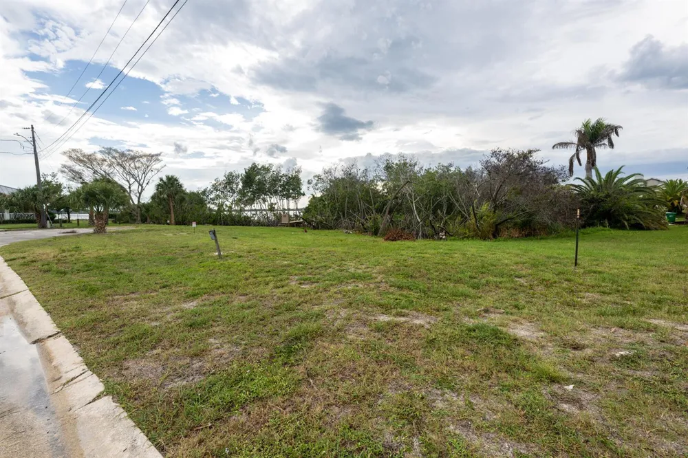 1540 Outer Drive Merritt Island, FL 32952