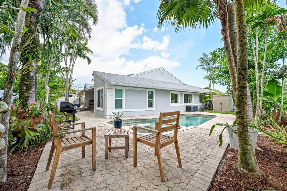 5591 SW 99th Avenue Cooper City, FL 33328
