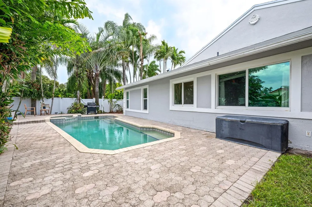 5591 SW 99th Avenue Cooper City, FL 33328