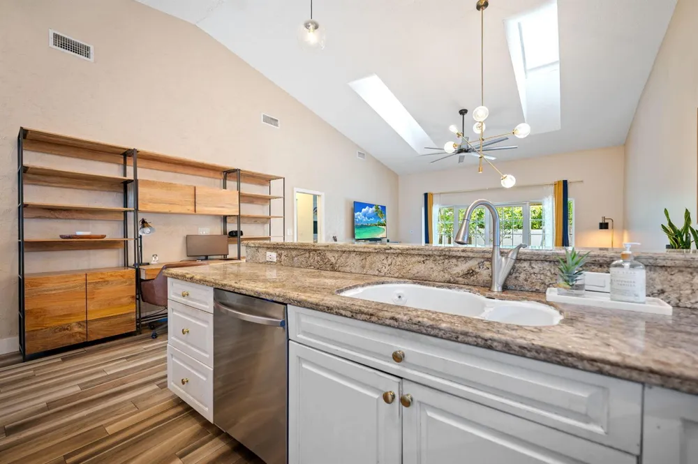 5591 SW 99th Avenue Cooper City, FL 33328