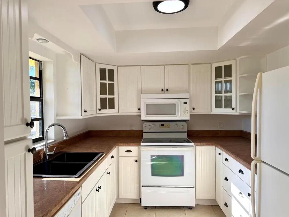 400 18th Street #B4 Vero Beach, FL 32960