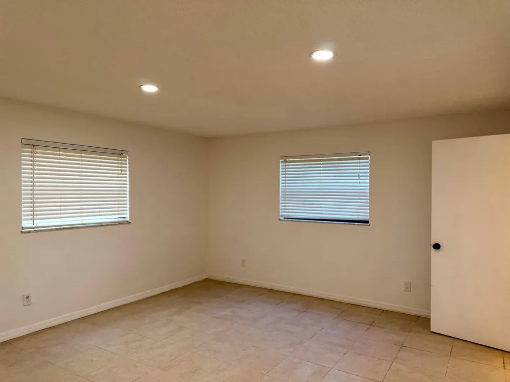 400 18th Street #B4 Vero Beach, FL 32960